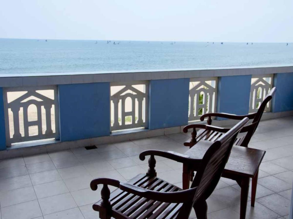 The Reef Beach Hotel Negombo Eksteriør billede